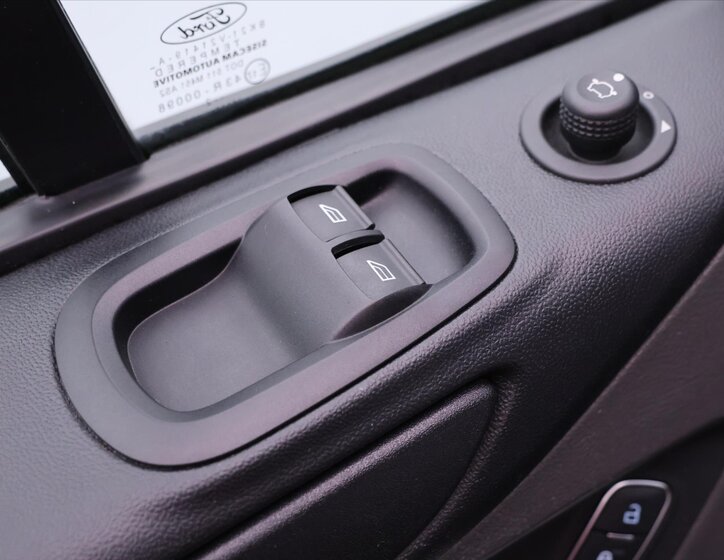 Ford Transit Custom 16