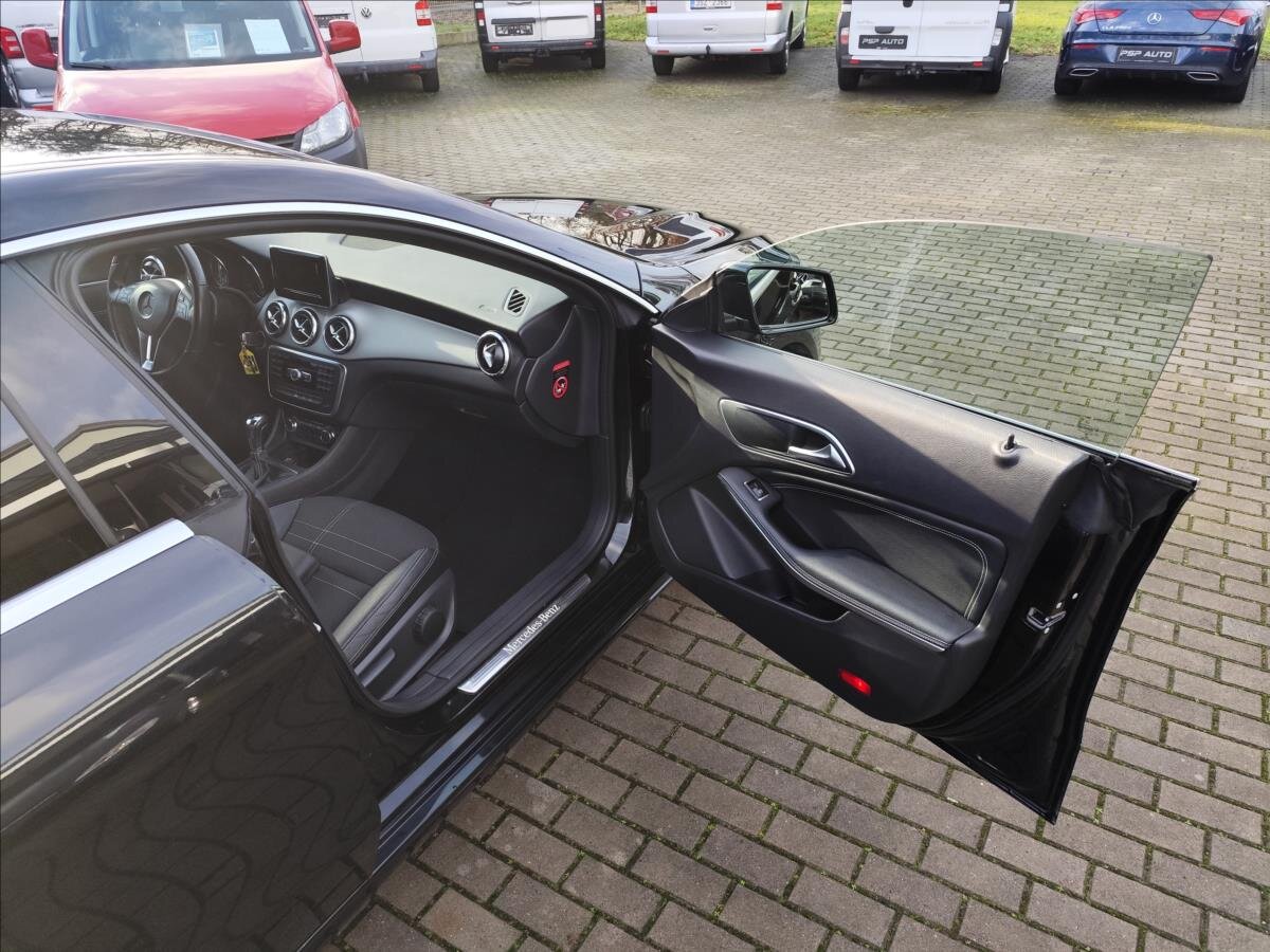 Mercedes-Benz CLA Sedan 1,6 l 115 kw