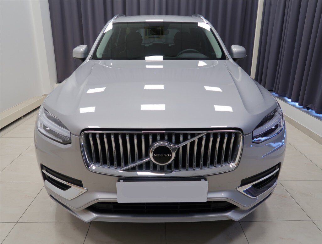 Volvo XC90 SUV / Terénní 2,0 l 173 kw