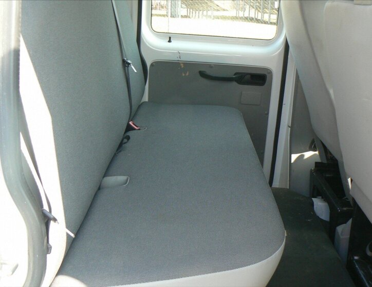 Volkswagen Transporter Sklápěč 2,0 l 103 kw