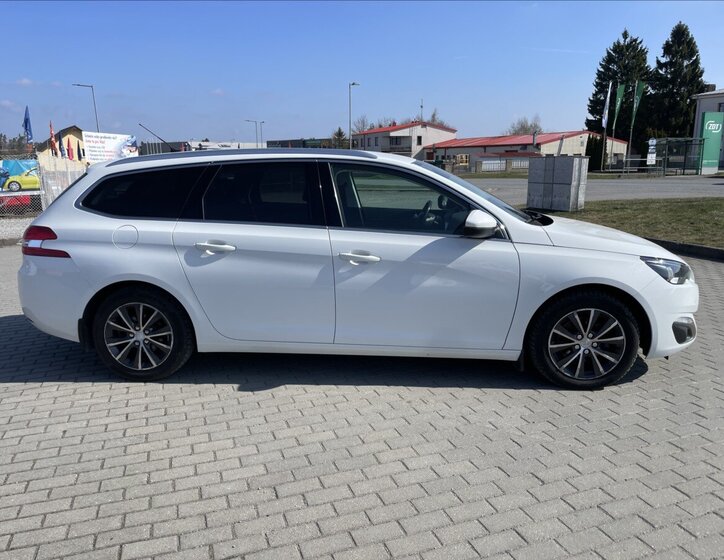 Peugeot 308 Kombi 1,6 l 88 kw