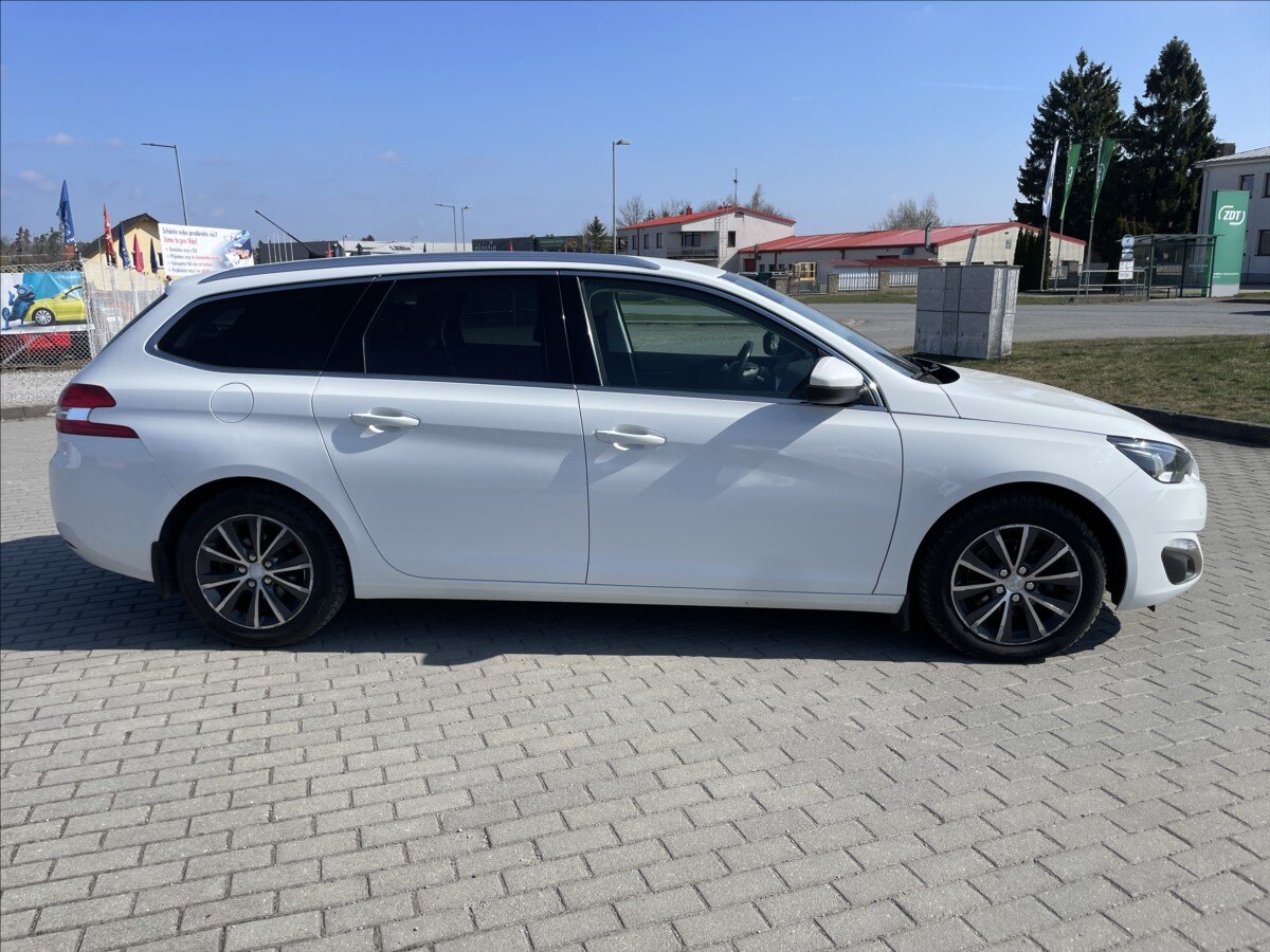 Peugeot 308 Kombi 1,6 l 88 kw