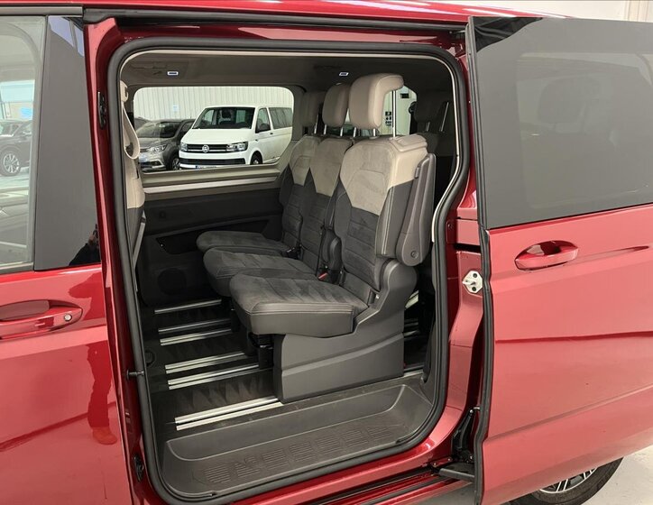 Volkswagen Multivan 21