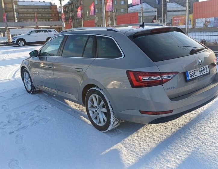 Škoda Superb 3