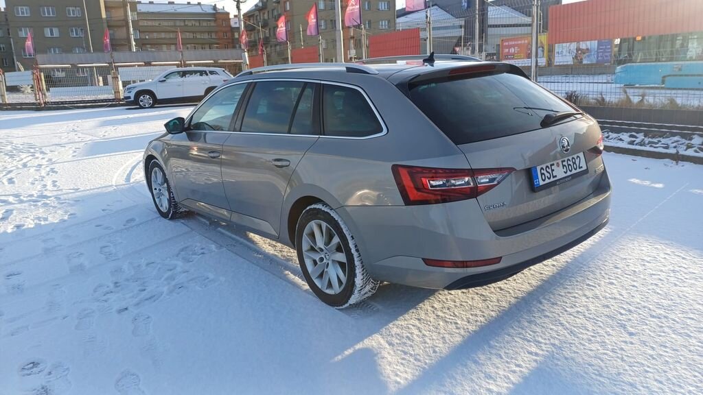 Škoda Superb