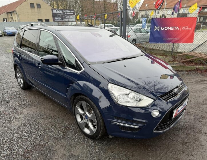 Ford S-MAX 8