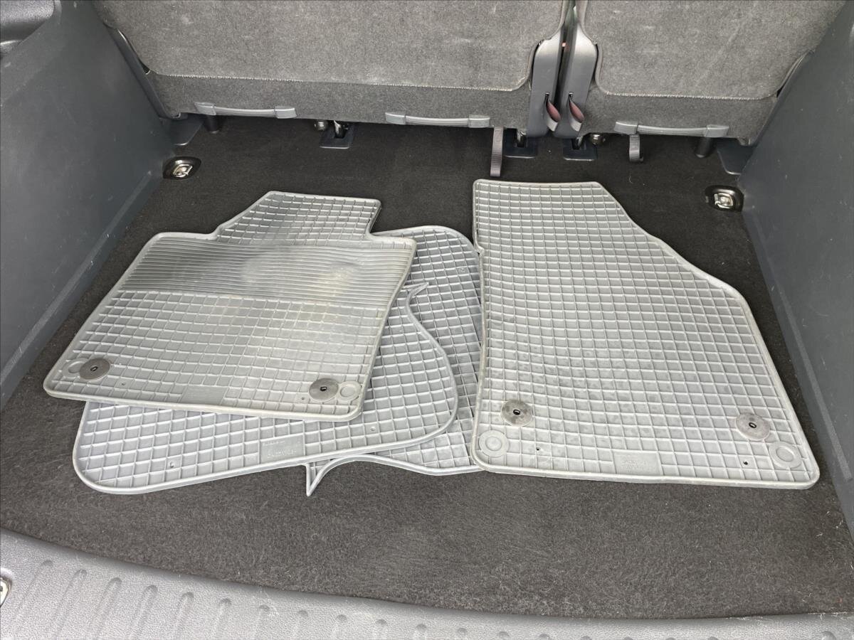 Volkswagen Caddy MPV 2,0 l 75 kw