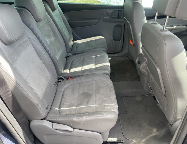 Volkswagen Sharan MPV 2,0 l 135 kw