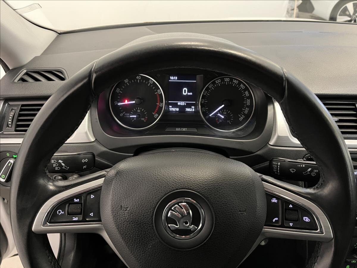 Škoda Rapid Liftback 1,2 l 66 kw