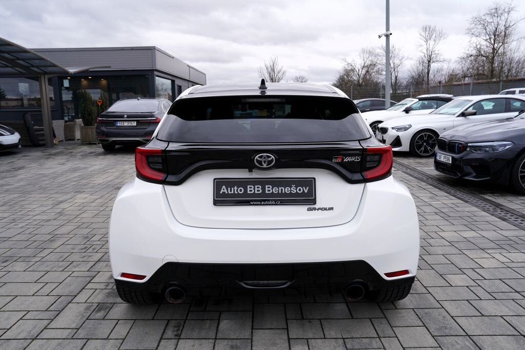 Toyota Ostatní Hatchback 1,6 l 192 kw