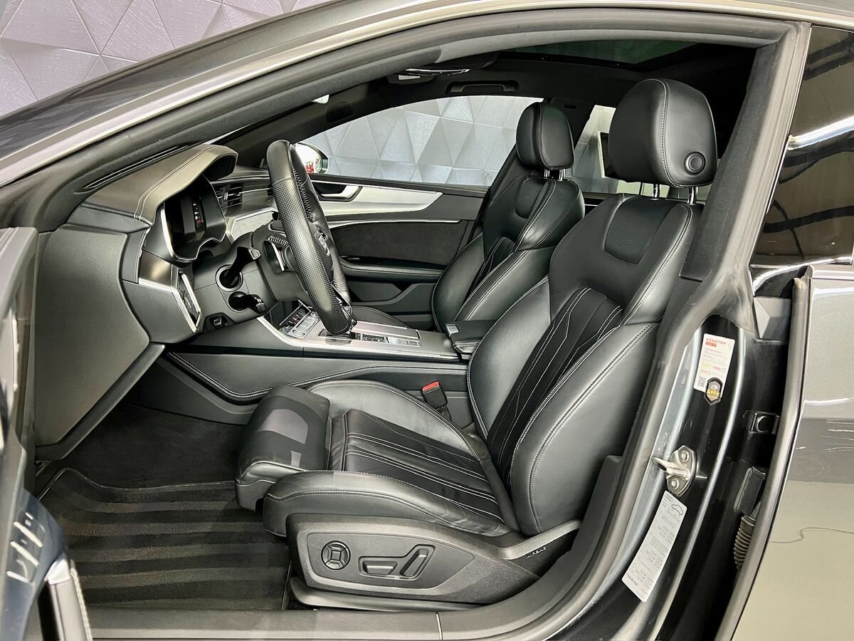 Audi A7 Sedan / Limuzína 3,0 l 210 kw