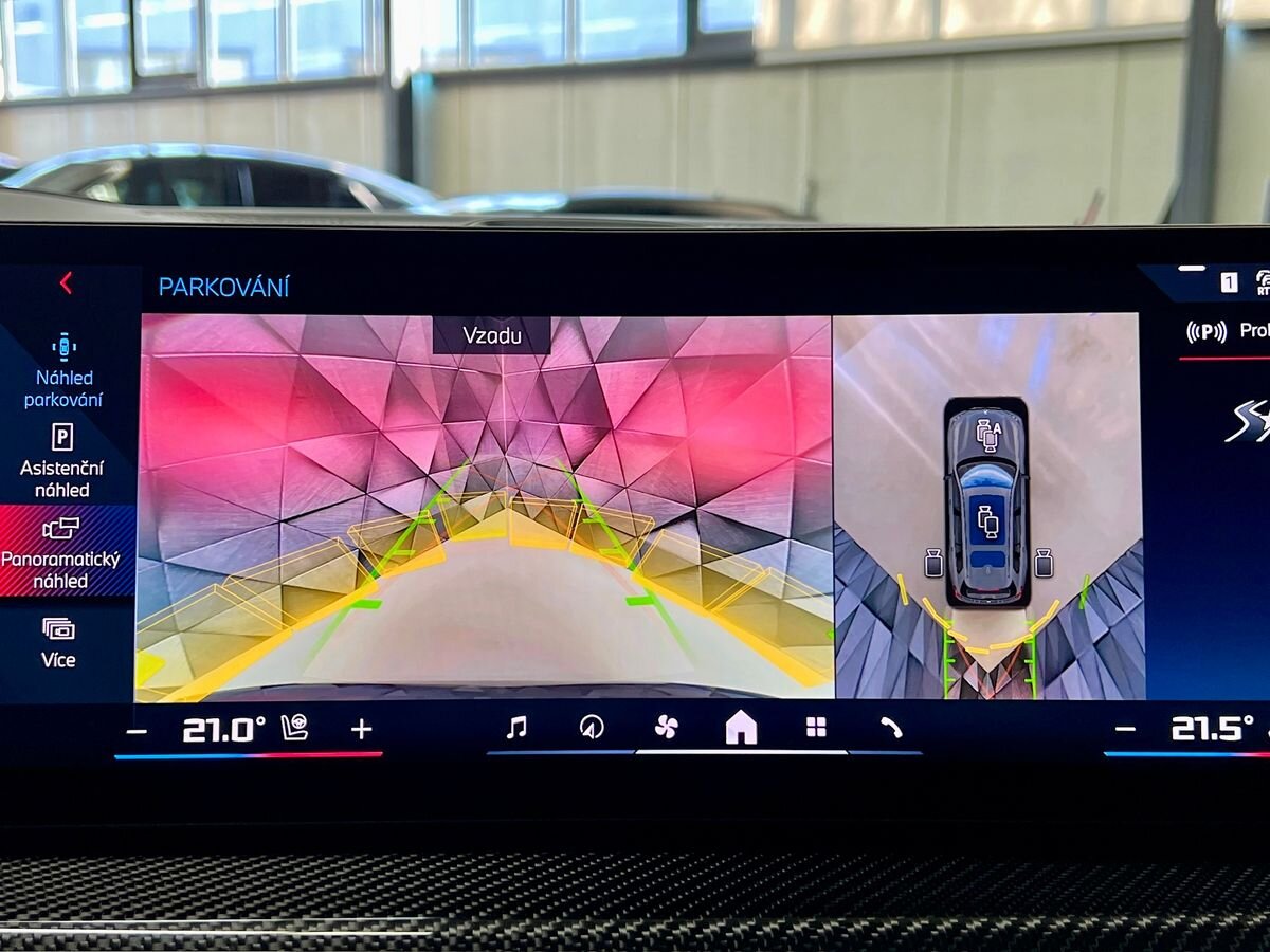 BMW X7 SUV / Terénní 4,4 l 390 kw