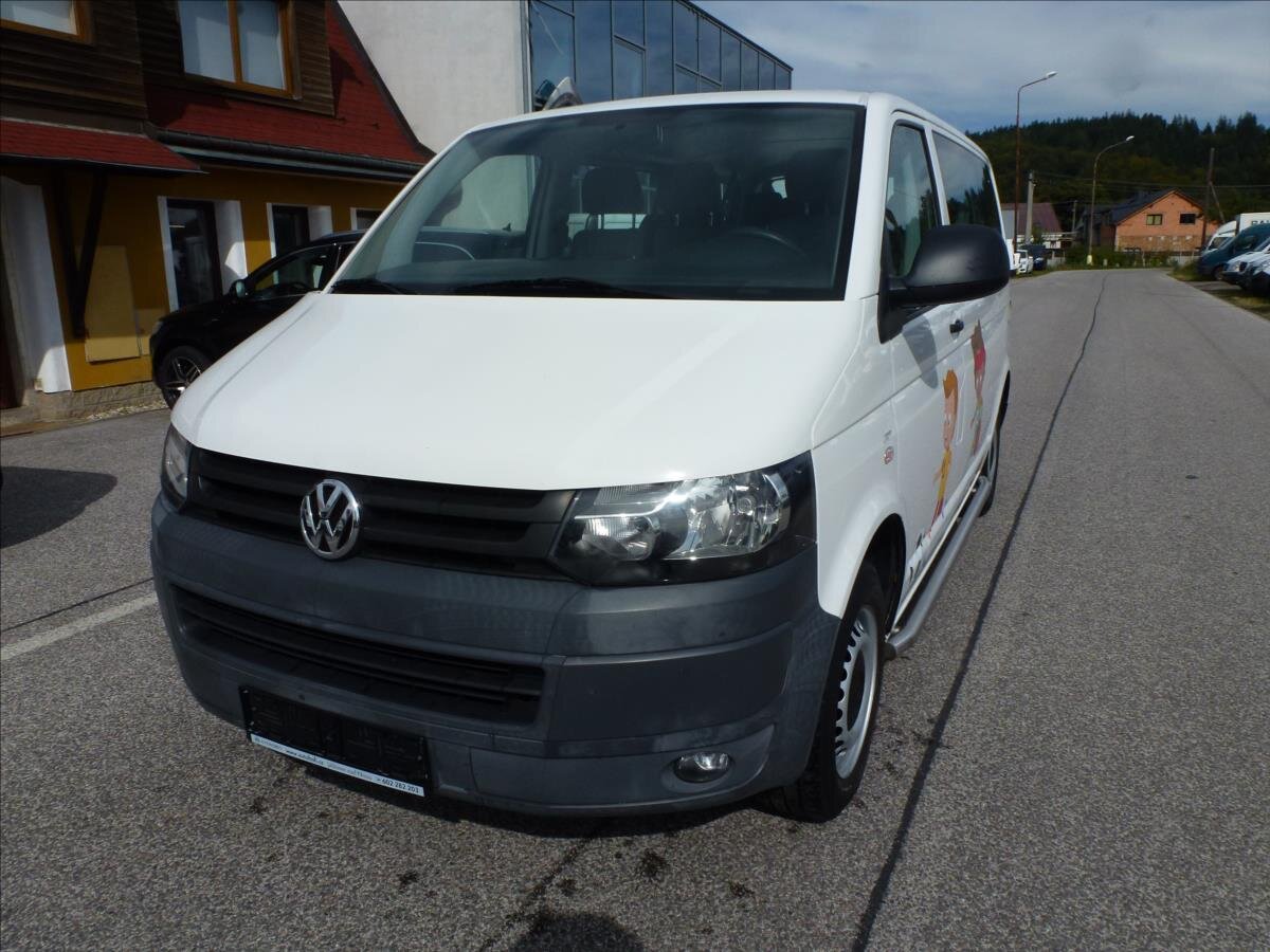 Volkswagen Transporter Kombi 2,0 l 62 kw