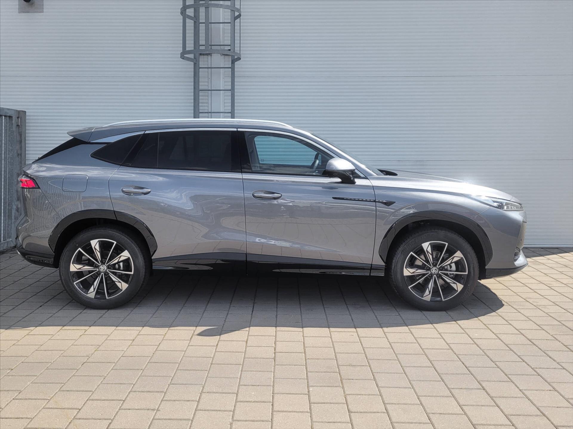 MG HS SUV / Terénní 1,5 l 125 kw