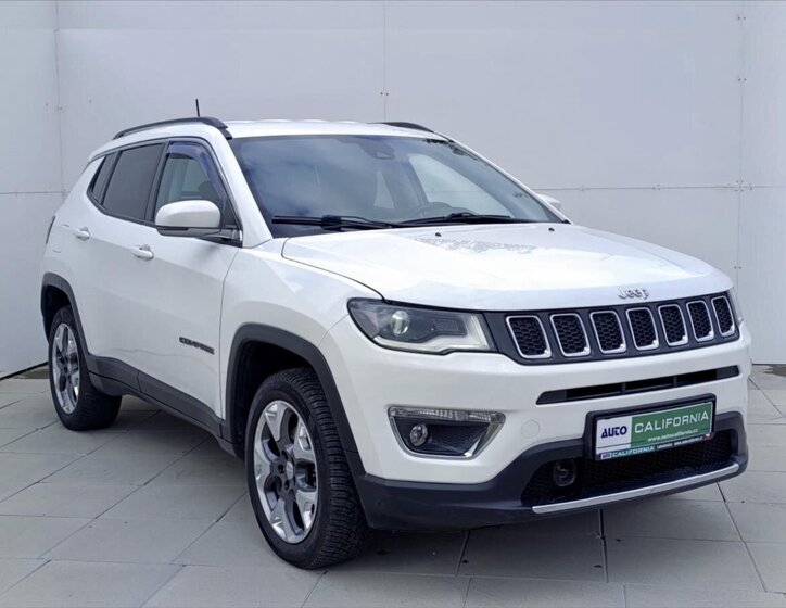 Jeep Compass SUV 2,0 l 125 kw