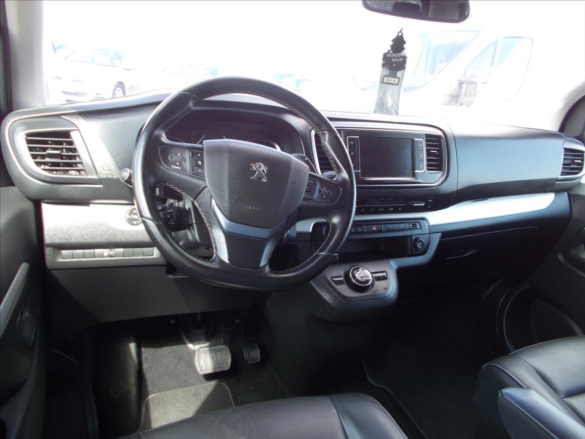 Peugeot Traveller