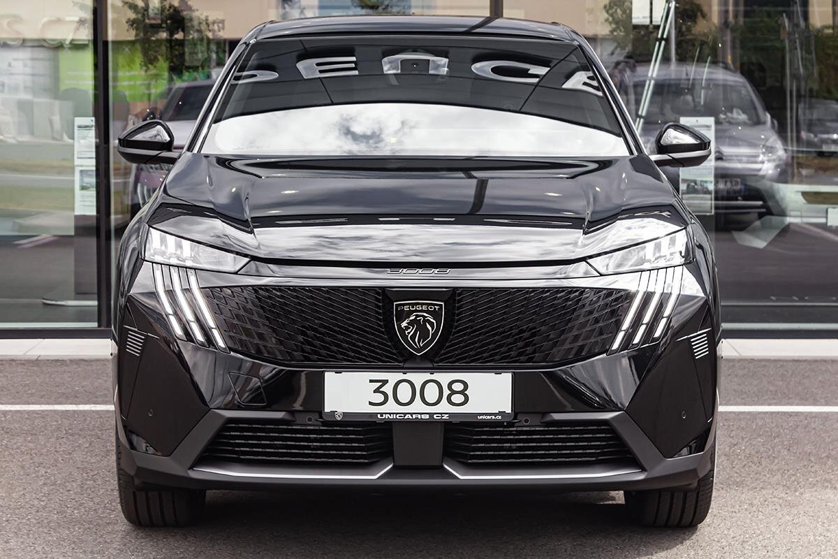 Peugeot 3008 SUV / Terénní 1,2 l 107 kw