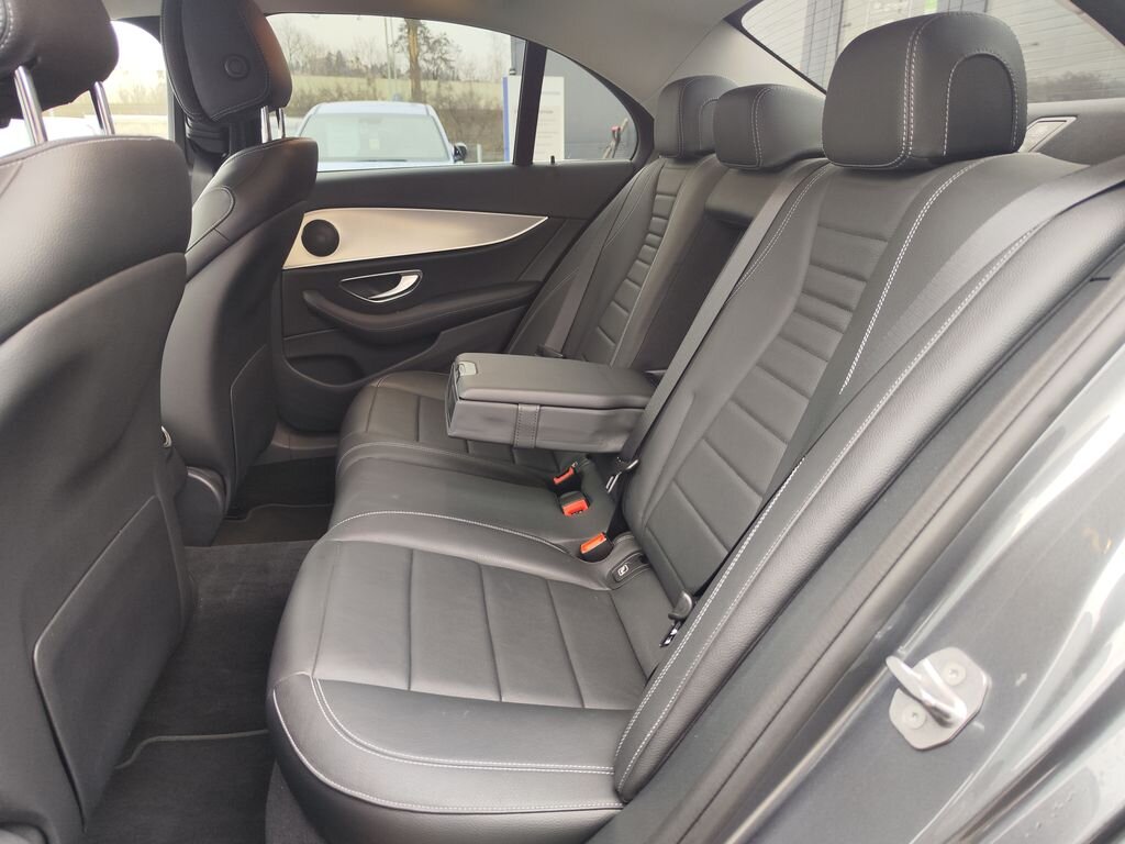 Mercedes-Benz Třídy E Sedan 3,0 l 190 kw