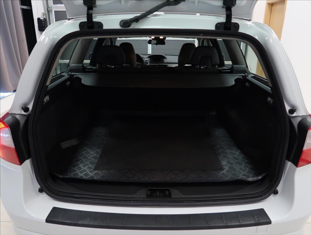 Volvo V70 Kombi 2,4 l 120 kw