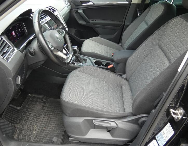 Volkswagen Tiguan 18