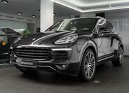 Porsche Cayenne 1