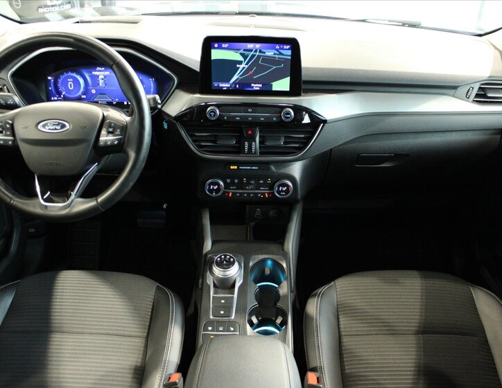 Ford Kuga SUV / Terénní 2,0 l 140 kw