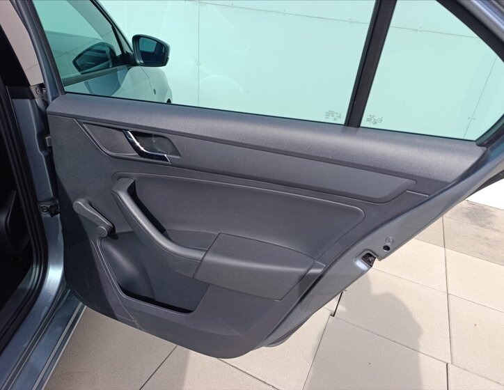 Škoda Rapid Hatchback 1,2 l 63 kw