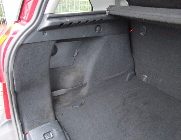 Peugeot 207 Kombi 1,4 l 54 kw