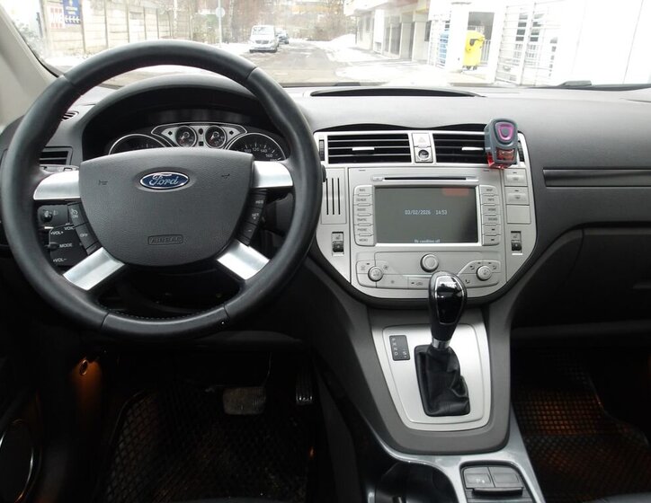 Ford Kuga SUV 2,0 l 120 kw