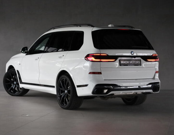 BMW X7 SUV 3,0 l 259 kw