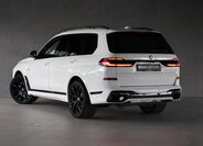 BMW X7 SUV 3,0 l 259 kw