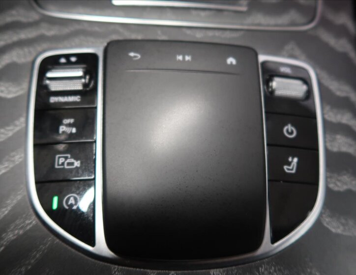 Mercedes-Benz Třídy E Kombi 2,0 l 143 kw