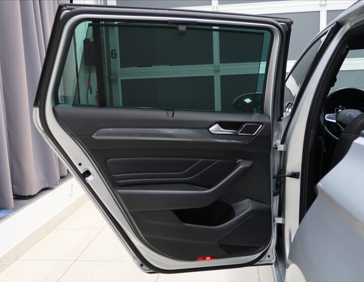 Volkswagen Passat Kombi 2,0 l 147 kw