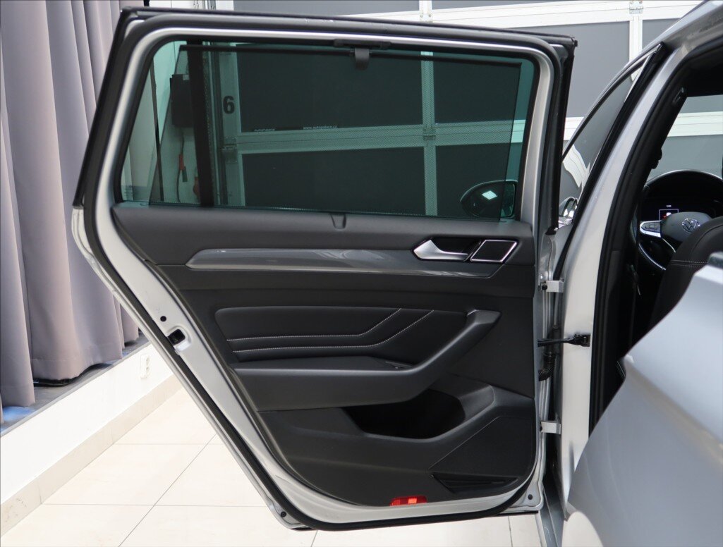 Volkswagen Passat Kombi 2,0 l 147 kw