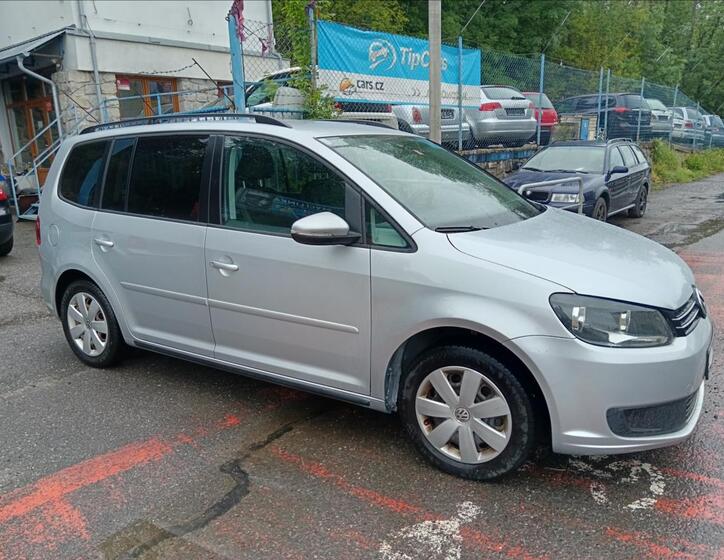 Volkswagen Touran 16