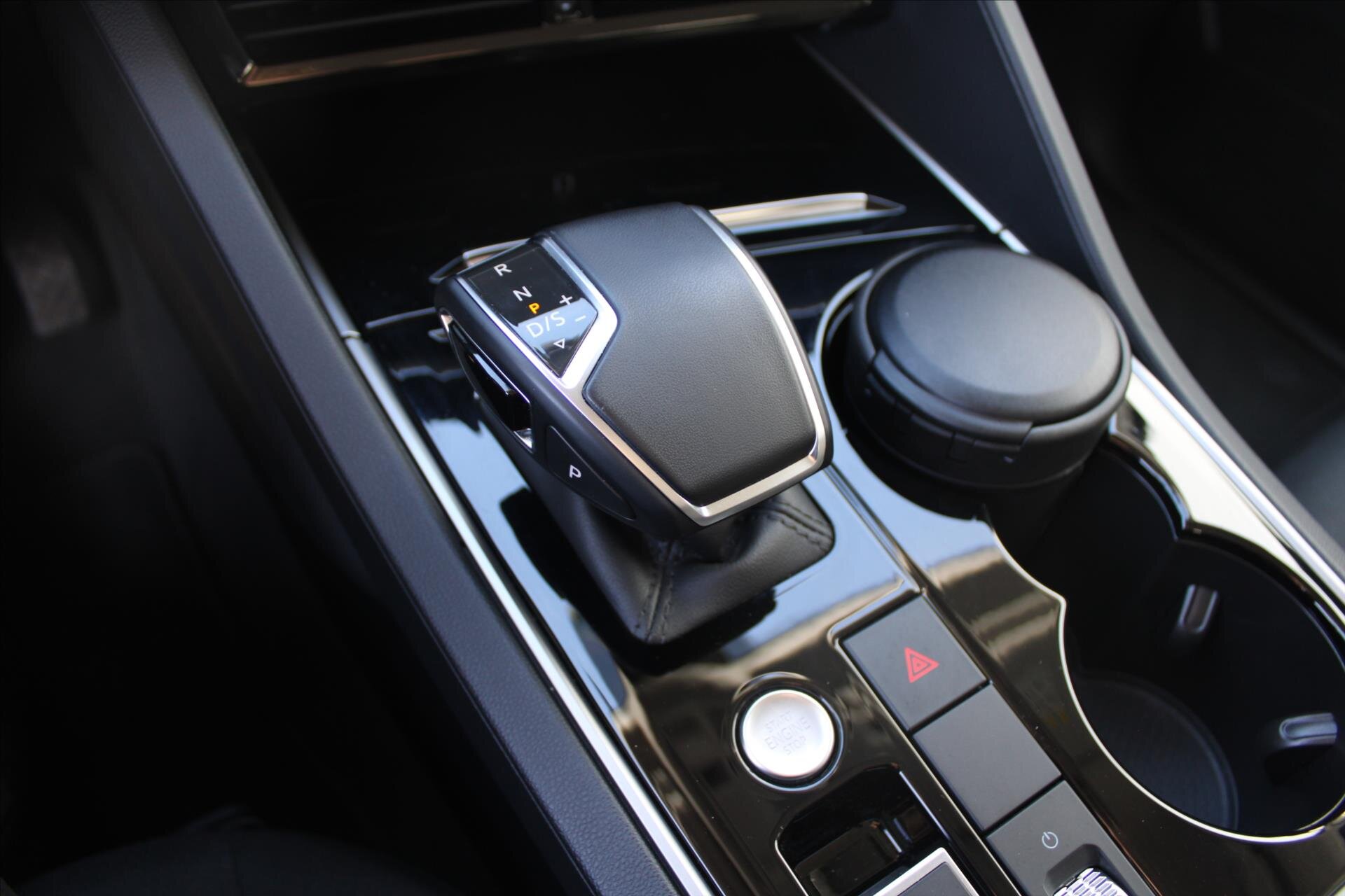 Volkswagen Touareg SUV / Terénní 3,0 l 170 kw