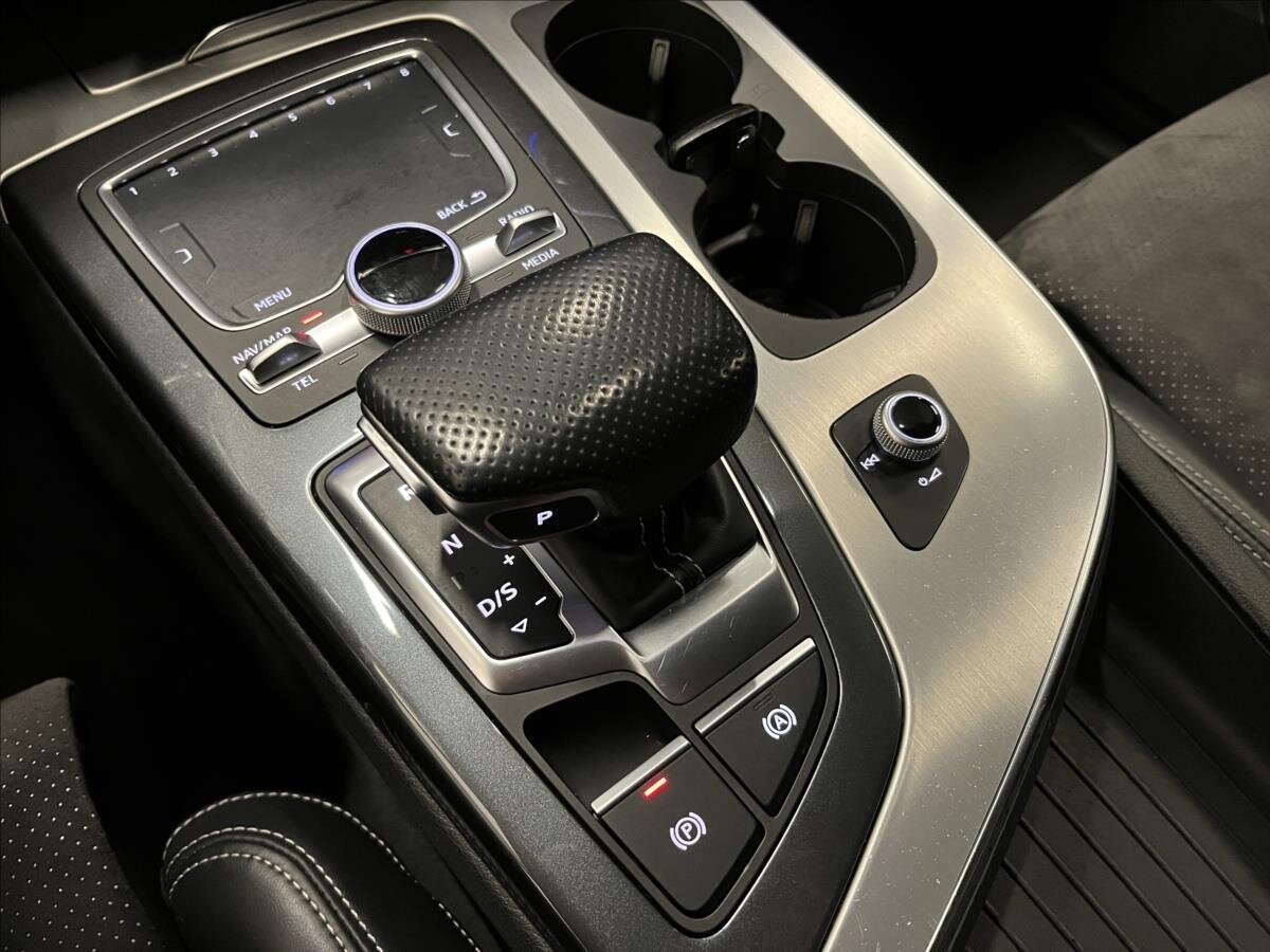 Audi Q7 SUV / Terénní 3,0 l 200 kw