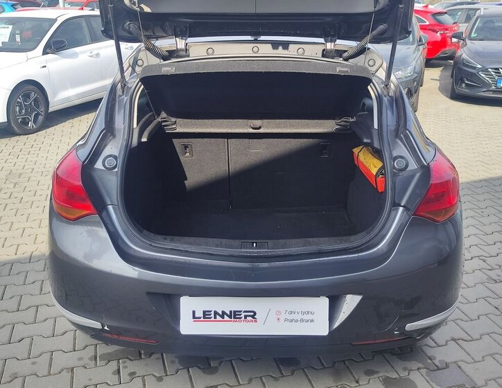 Opel Astra Hatchback 1,4 l 74 kw