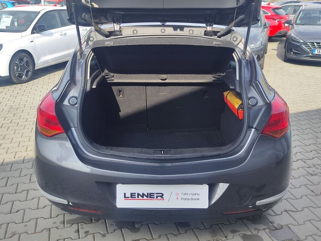 Opel Astra Hatchback 1,4 l 74 kw