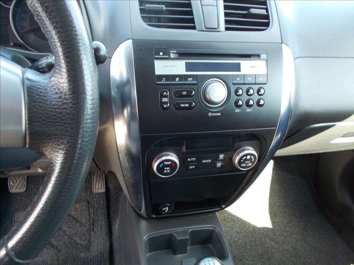 Fiat Sedici Hatchback 1,6 l 88 kw