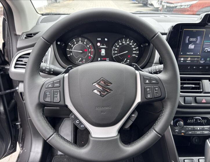 Suzuki S-Cross SUV / Terénní 1,4 l 81 kw