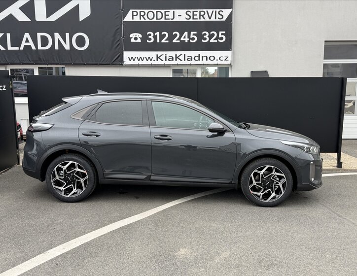 KIA XCeed SUV / Terénní 1,6 l 0
