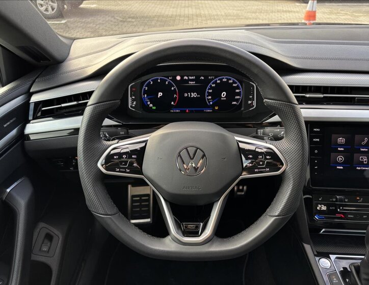 Volkswagen Arteon Liftback 2,0 l 206 kw