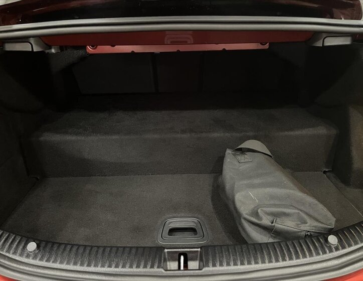 Mercedes-Benz Třídy C Sedan / Limuzína 2,0 l 143 kw