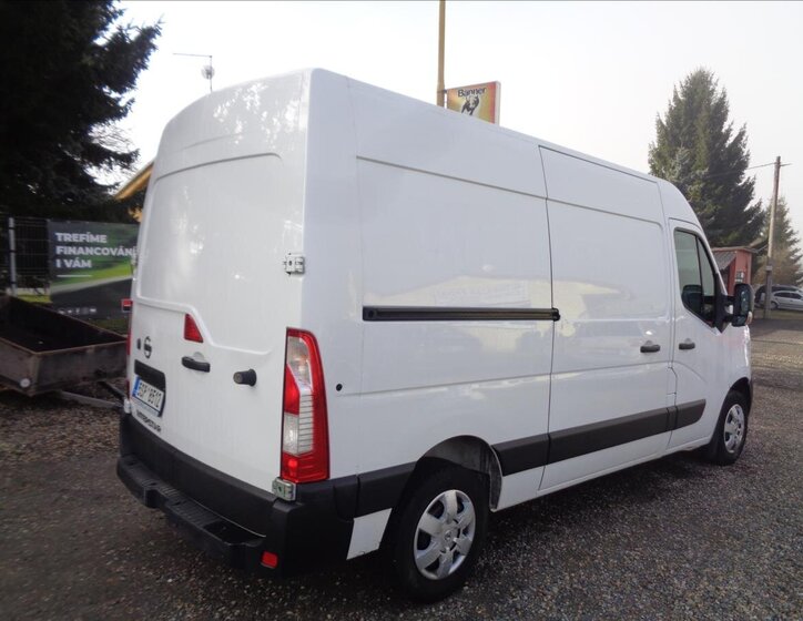 Nissan Interstar Skříň 2,3 l 110 kw