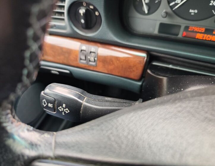 BMW Řada 7 Sedan / Limuzína 2,8 l 142 kw