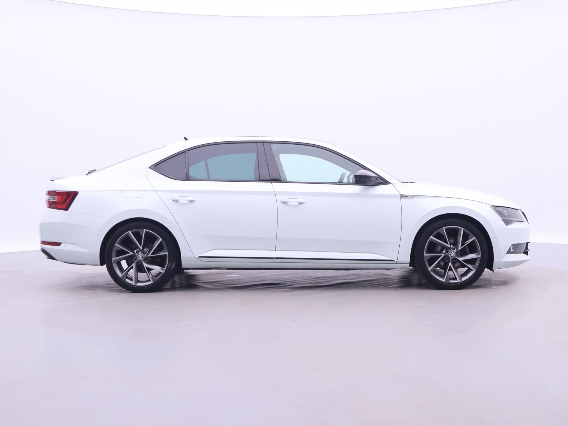 Škoda Superb Liftback 1,8 l 132 kw