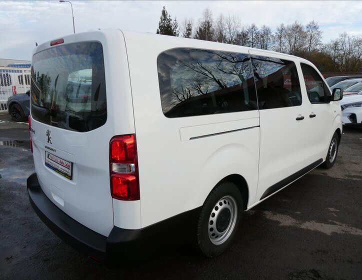 Peugeot Expert Kombi 1,5 l 88 kw