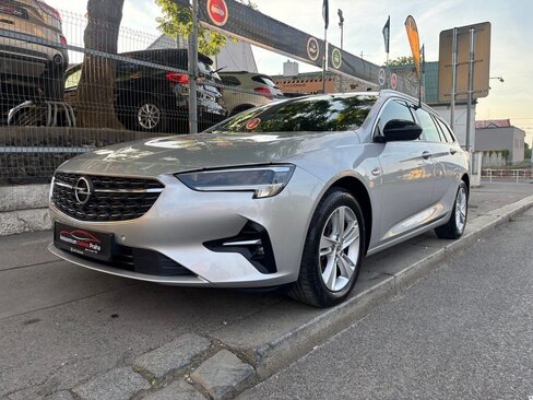 Opel Insignia Kombi 2,0 l 128 kw
