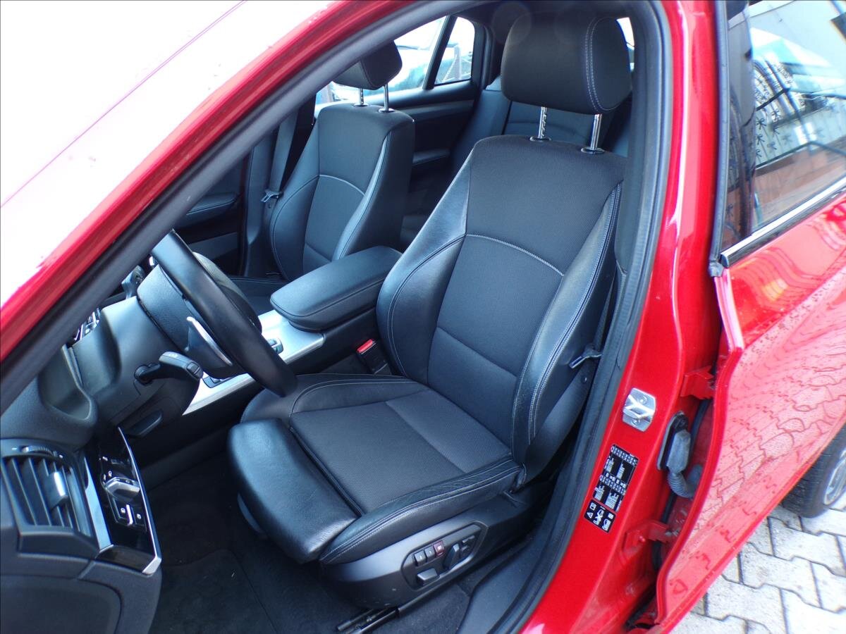 BMW X4 Sedan / Limuzína 3,0 l 190 kw